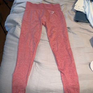 Gym shark leggings
